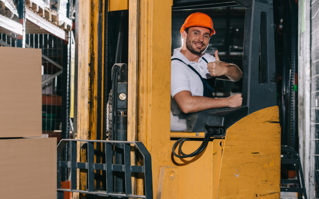 Wózki widłowe w magazynie: co psuje się najczęściej, dlaczego i jak przygotować listę krytycznych części