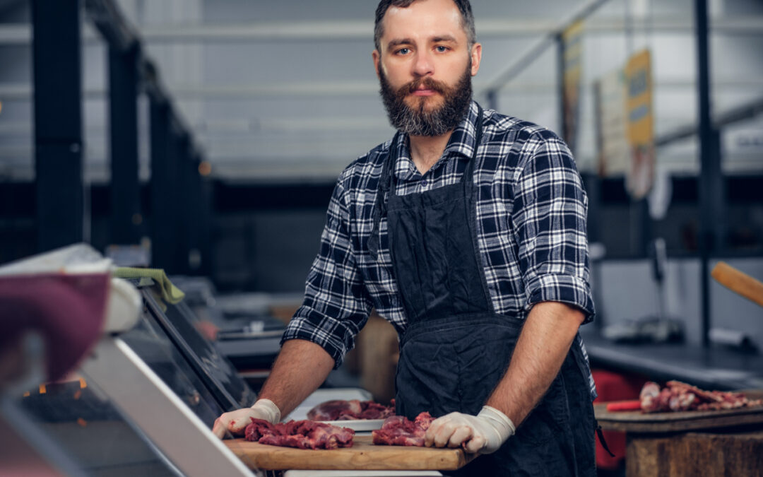 Planowanie produkcji w przemyśle mięsnym a terminy przydatności do spożycia – jak pomaga MRP?