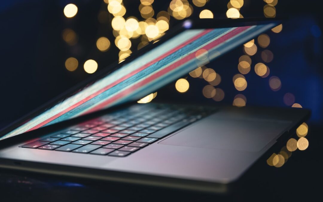 Laptop na spotkania biznesowe — jaki sprzęt sprawdzi się najlepiej?